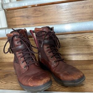 Ugg Kelsey Brown Waterproof Shearling Lined Boots Women’s Size 7 US